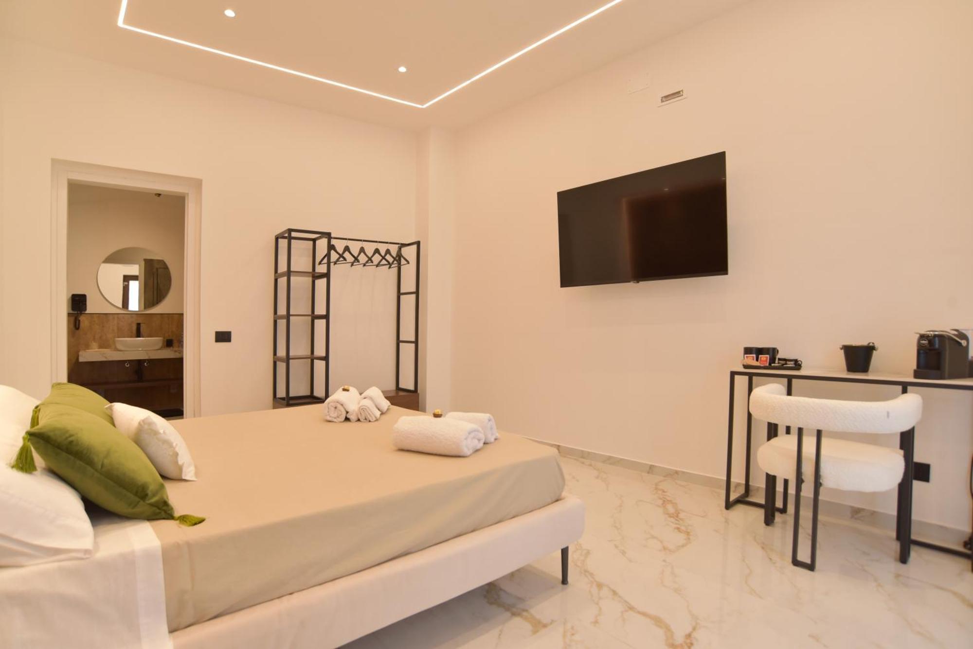 Fla' Suite Deluxe Теразини Екстериор снимка